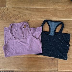 Lot of two swiftly tanks (pink and black and white speckle)